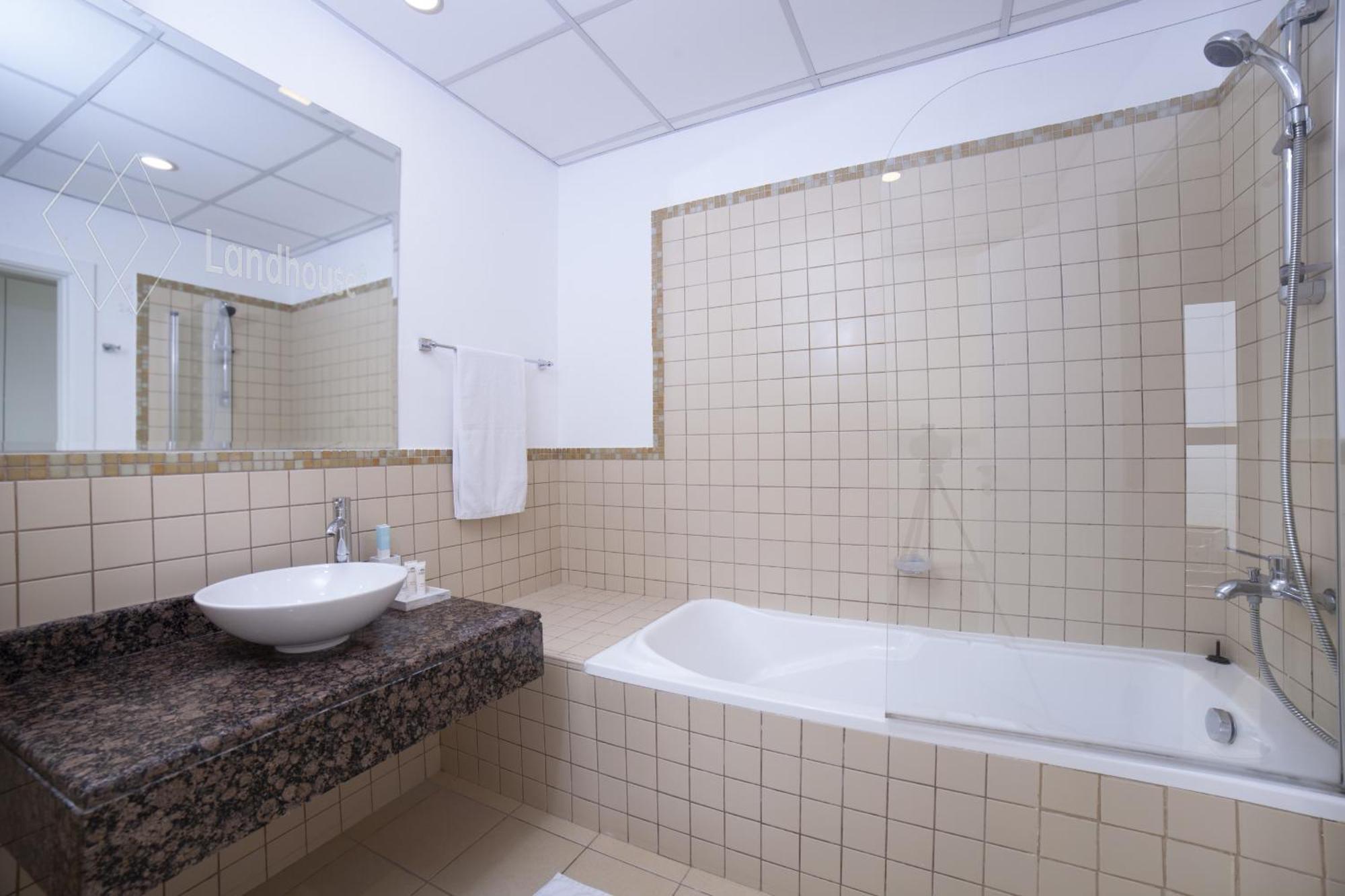 Stunning Marina & Sea View 4 Bedroom Apartment, Murjan 6 Jumeriah Apartment